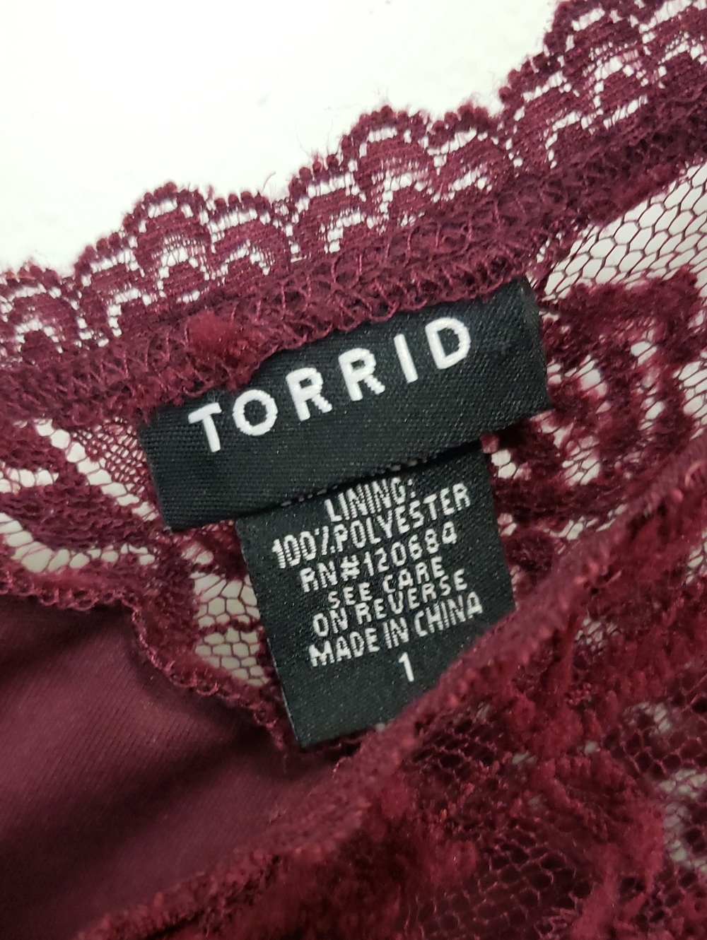 〰️torrid〰️ Burgundy Lace Peplum Tank Top 1X - Picture 4 of 5